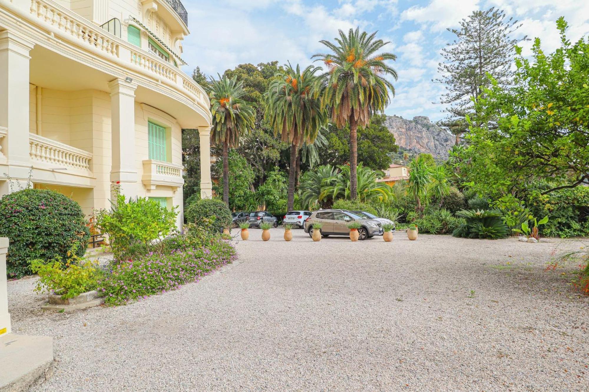 "Le Garavan Palace" Idyllique, Proche Gare Et Plage Menton Exterior foto
